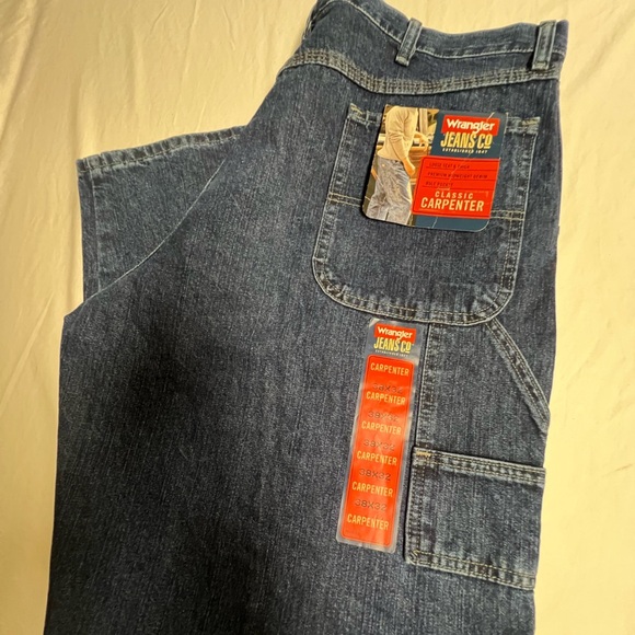 WRANGLER CLASSIC CARPENTER JEANS. BLUE SIZE 38x32.  NWT - Picture 1 of 10